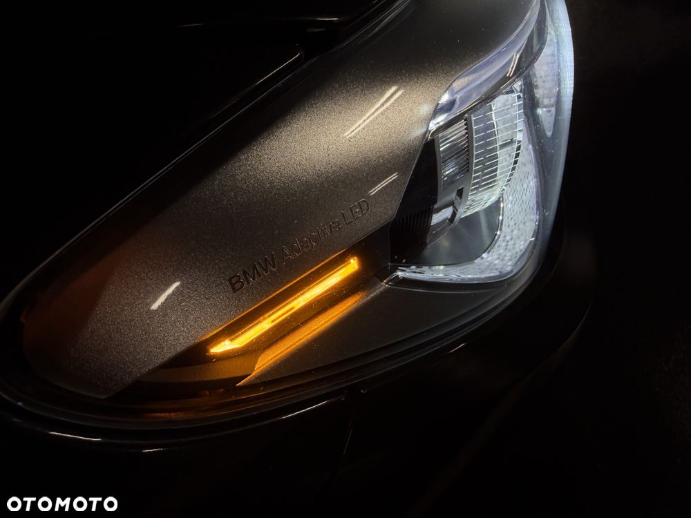 BMW 5GT - 30