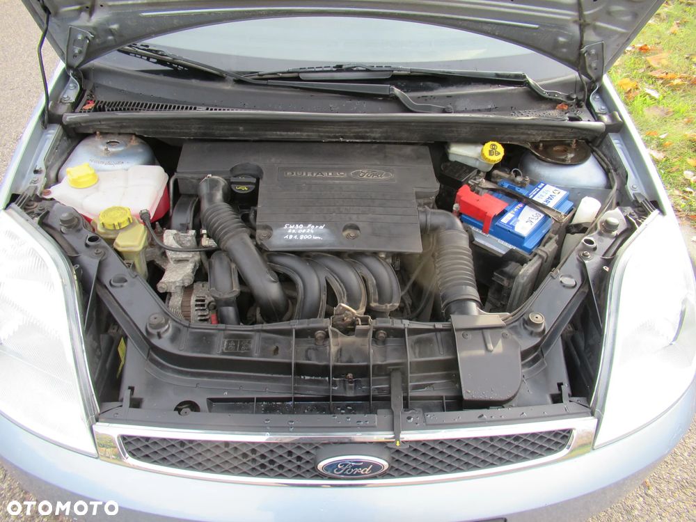 Ford Fiesta 1.4 Ghia - 38