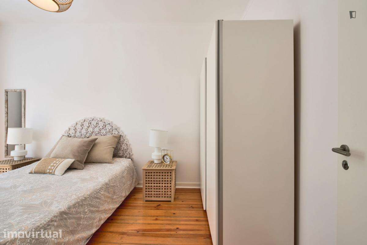 Quarto - localizado em Graça Lisbon - Grande imagem: 4/21