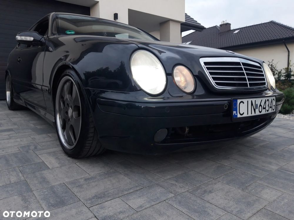 Mercedes-Benz CLK - 5