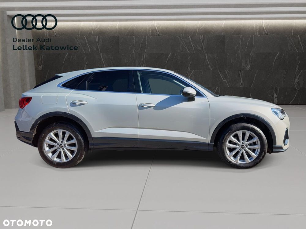 Audi Q3 Sportback - 4