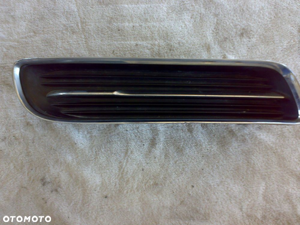 chrysler 300c 2011 - 2014 listwa kratka prawa w zderzak przedni przód - 1