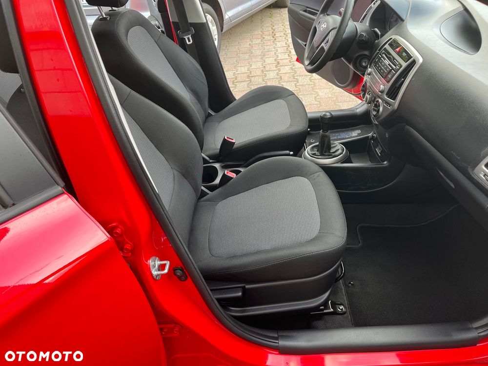 Hyundai i20 - 11