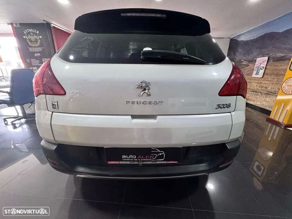 Peugeot 3008 2.0 HDi Hybrid4 - 7