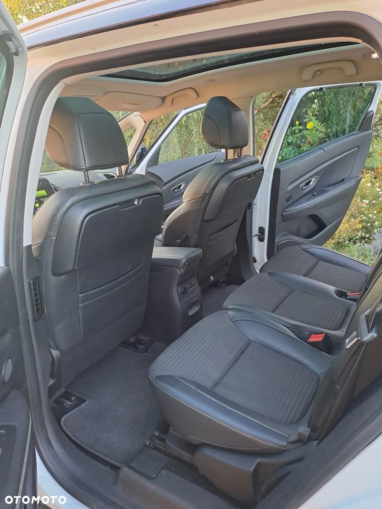 Renault Scenic - 10