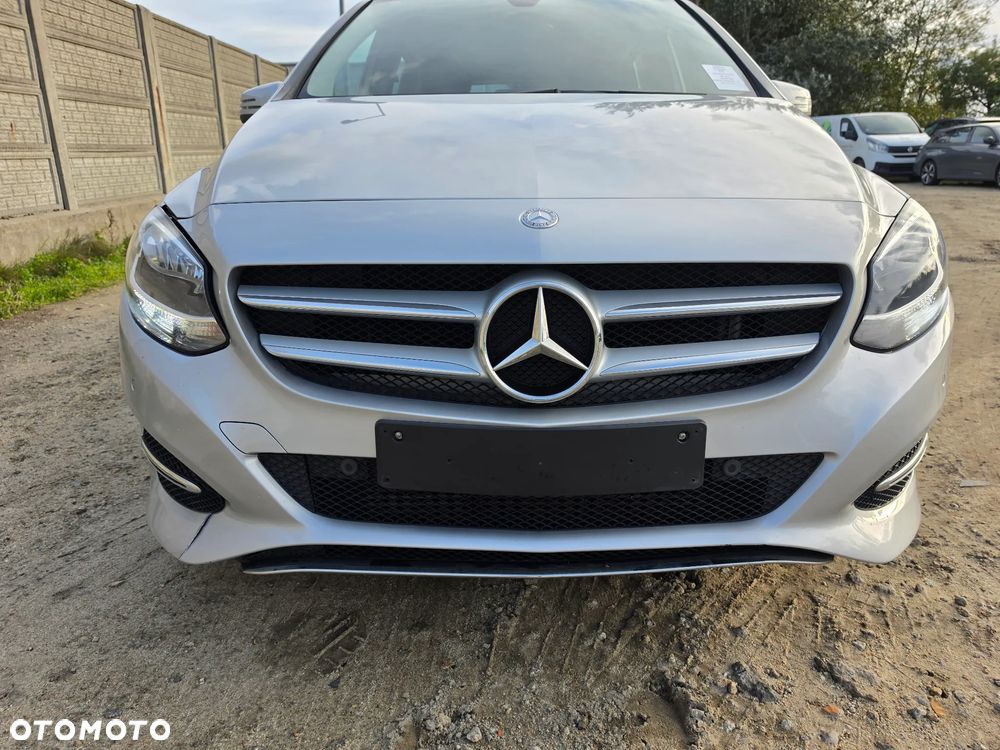 Mercedes-Benz Klasa B 180 (BlueEFFICIENCY) 7G-DCT - 21
