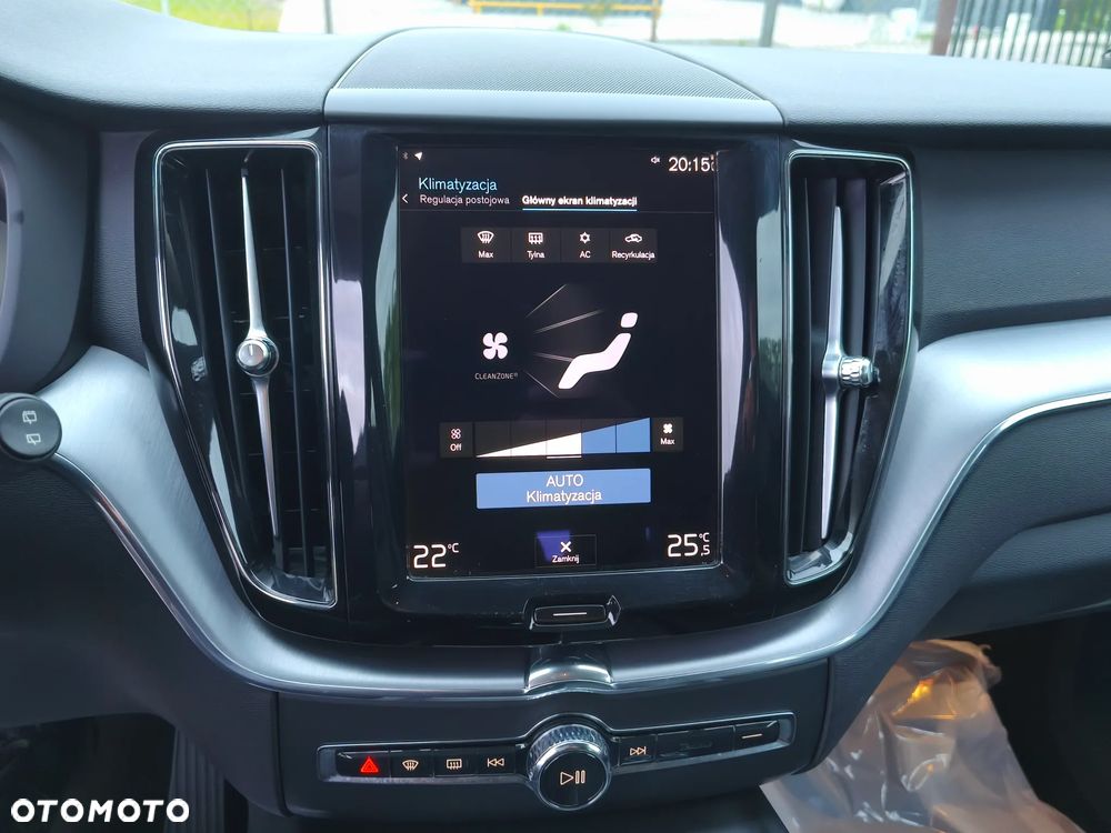 Volvo XC 60 - 24