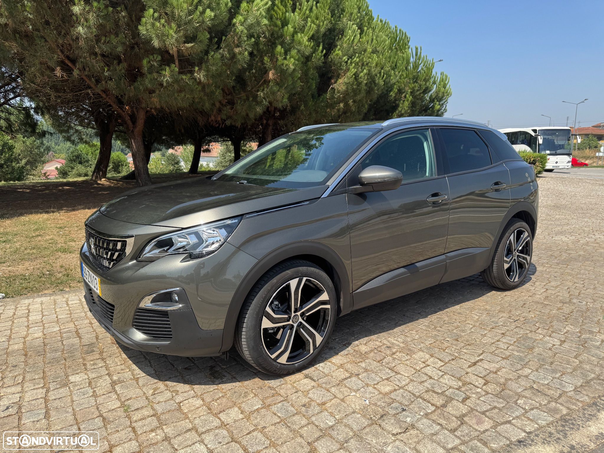 Peugeot 3008 1.5 BlueHDi Allure - 1