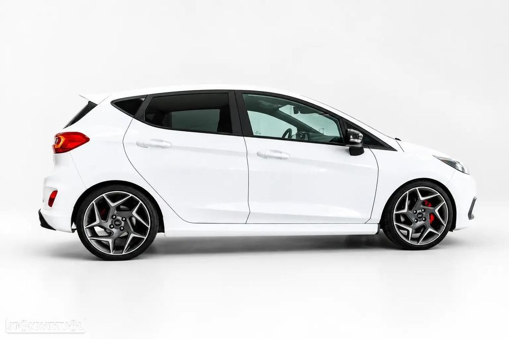 Ford Fiesta 1.5 EcoBoost ST - 4