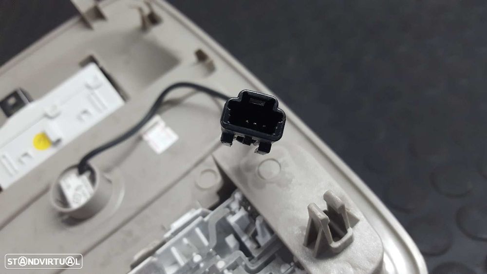 LUZ INTERIOR RENAULT CLIO IV DYNAMIQUE - 8