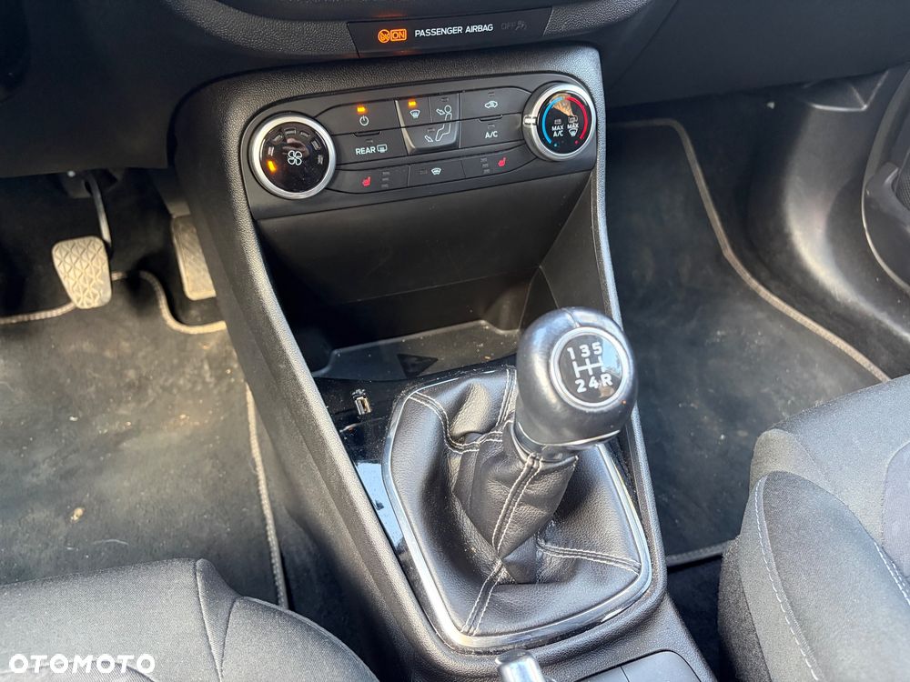 Ford Fiesta 1.1 Titanium - 23
