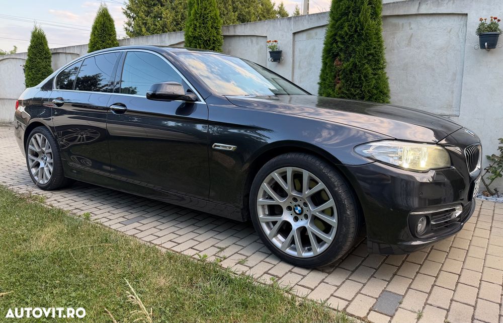 BMW Seria 5 525d Aut. Luxury Line - 3