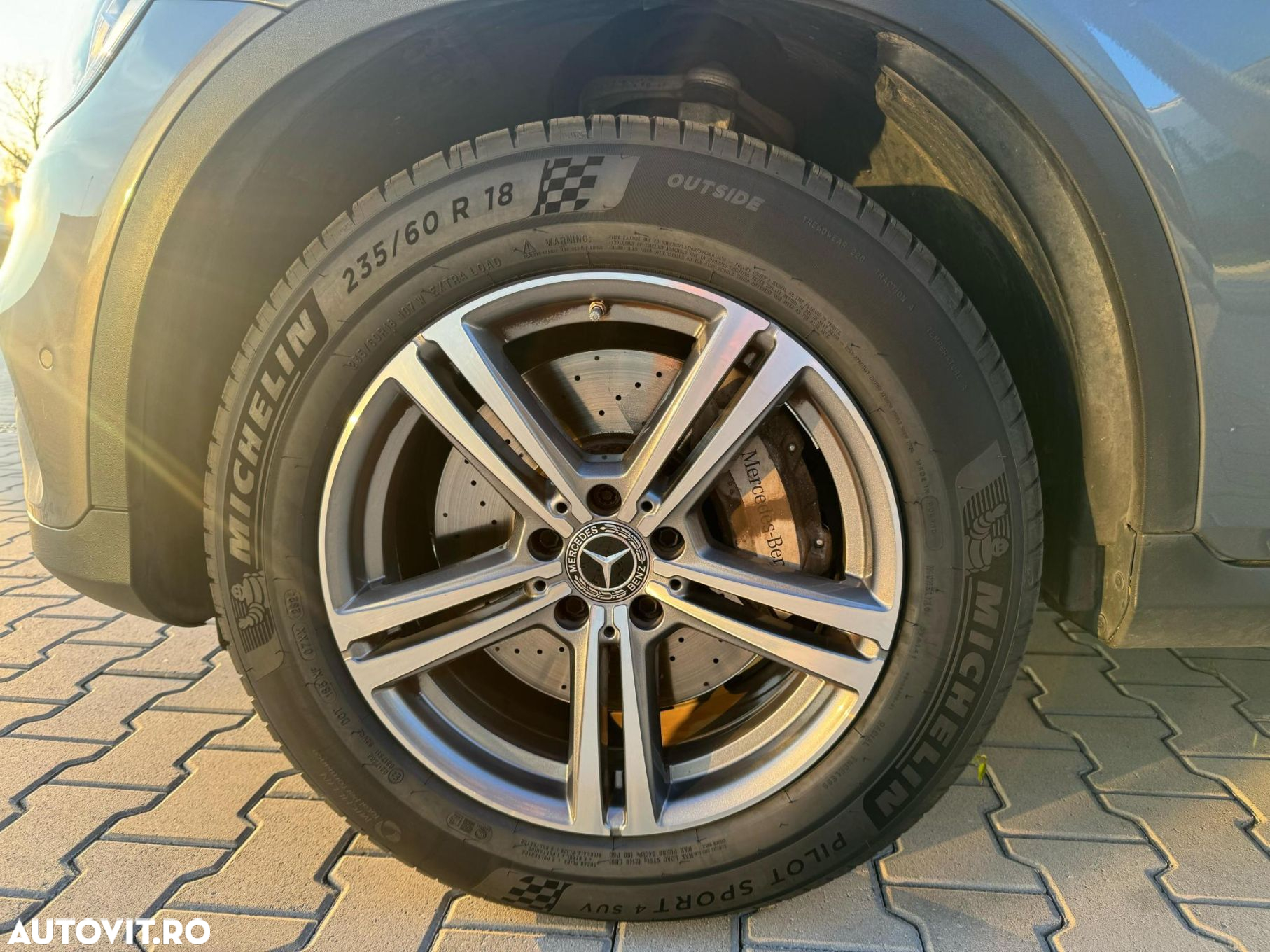 Mercedes-Benz GLC 300 e 4Matic 9G-TRONIC - 39