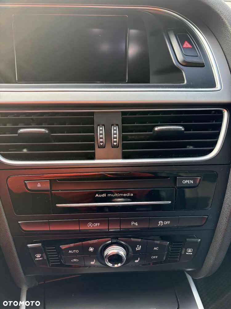 Audi A4 Limousine - 9