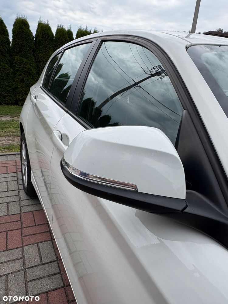 BMW Seria 1 114i - 3