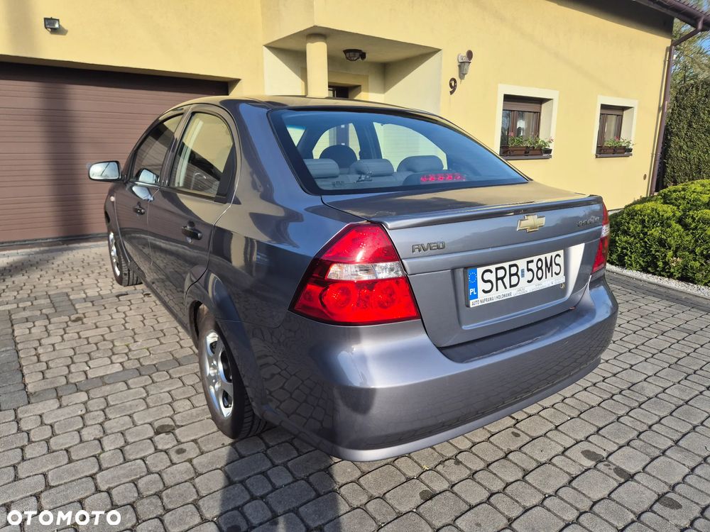 Chevrolet Aveo 1.2 Elite (abs) - 3