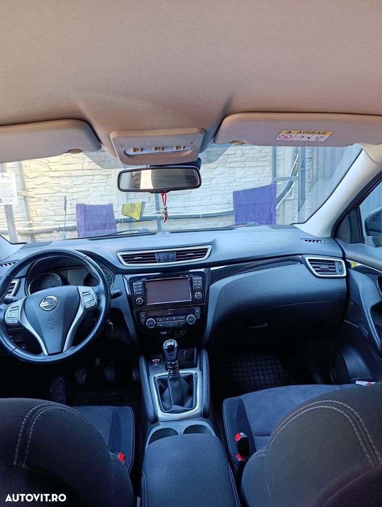 Nissan Qashqai 1.5 DCI Start/Stop N-Connecta - 10