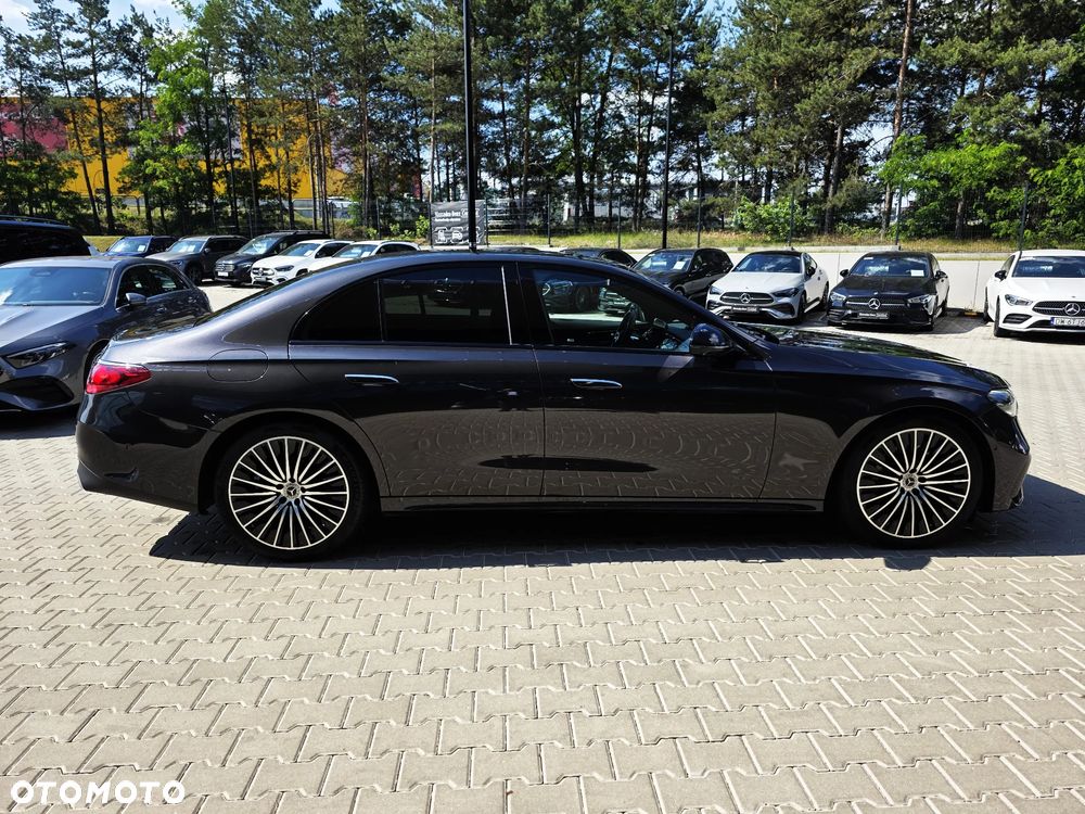 Mercedes-Benz Klasa E 220 d mHEV 4-Matic AMG 9G-Tronic - 8