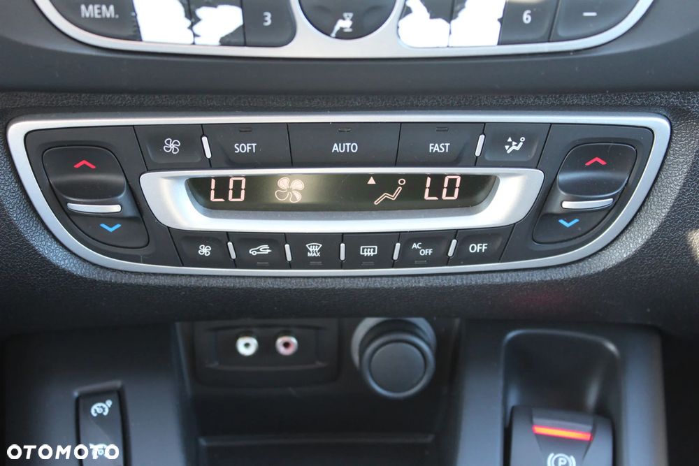 Renault Scenic 1.6 16V Limited - 18