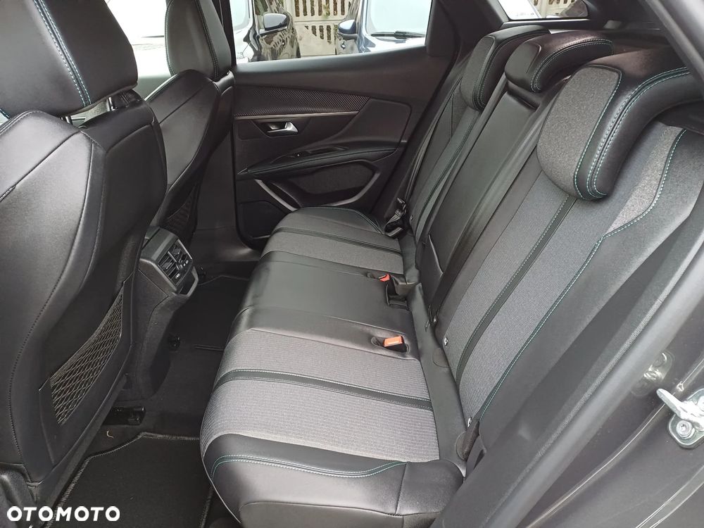 Peugeot 3008 1.2 PureTech mHEV Allure Pack S&S e-DCS6 - 16