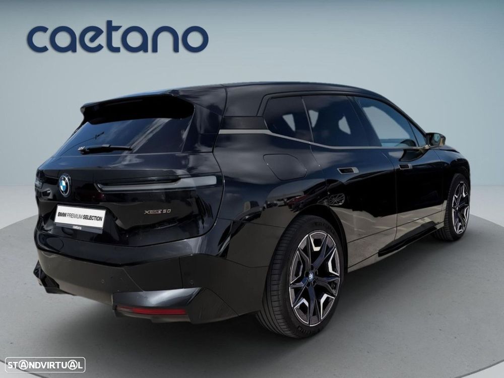 BMW ix xDrive 50 - 8