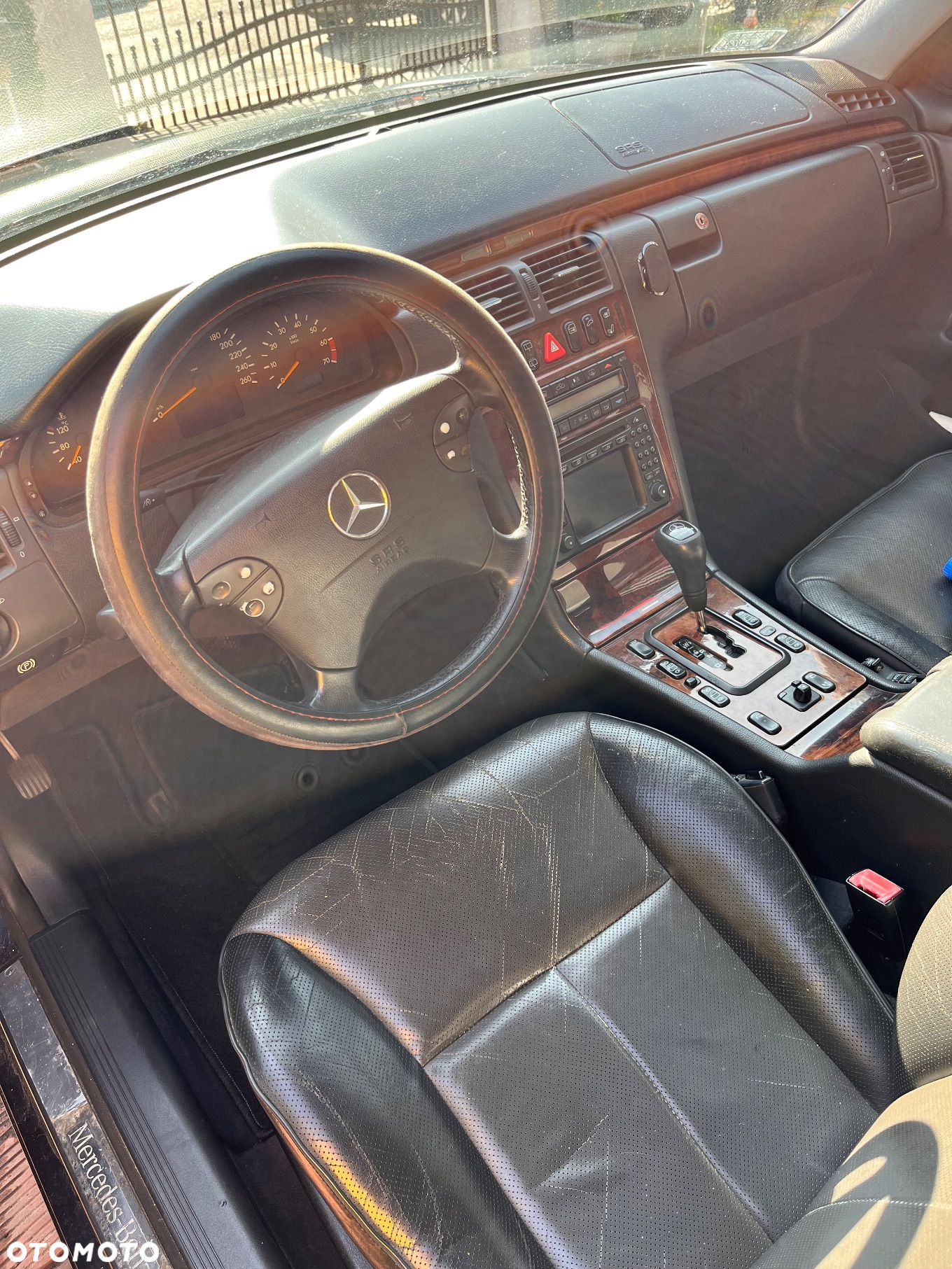 Mercedes-Benz Klasa E 320 4-Matic T Avantgarde - 2