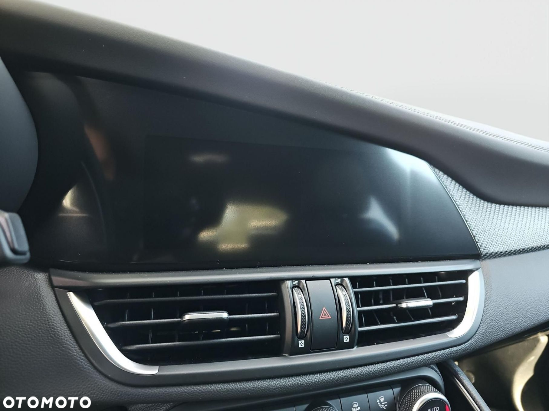 Alfa Romeo Giulia 2.9 Bi Turbo V6 Quadrifoglio - 21