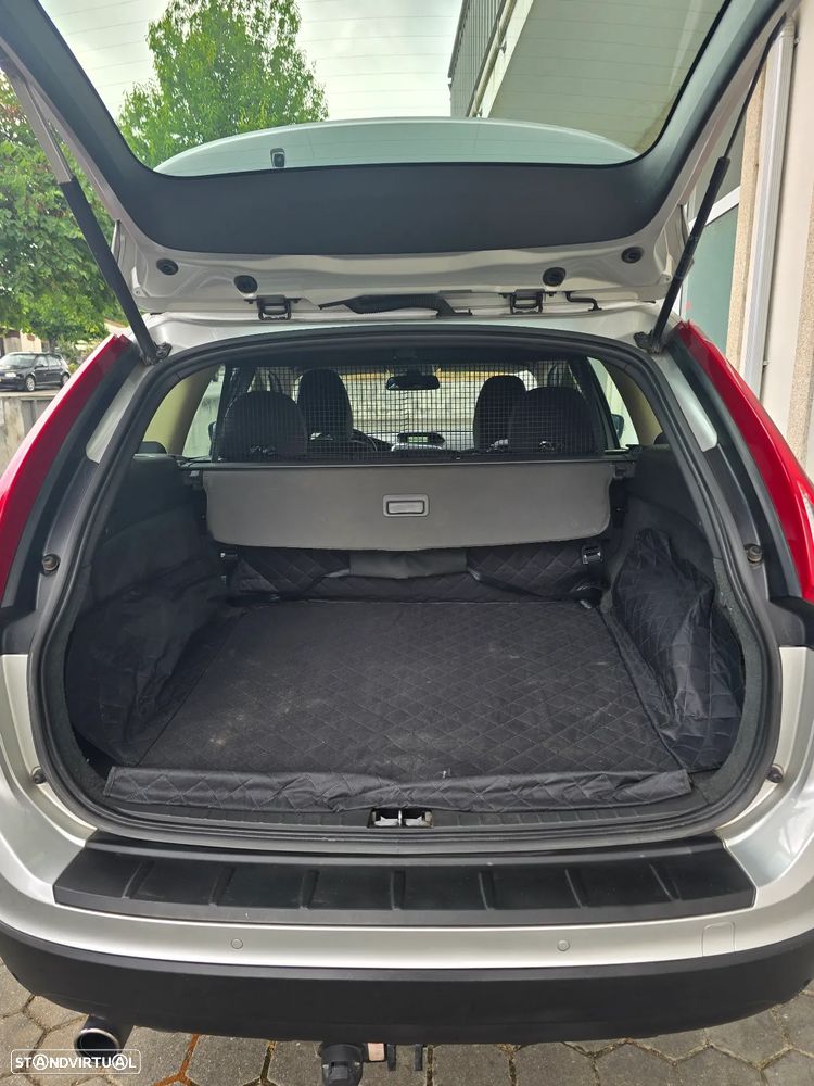 Volvo XC 60 2.4 D Geartronic - 10