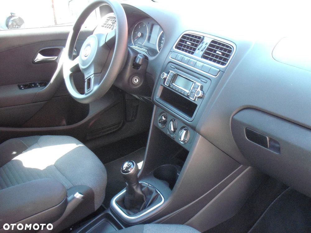 Volkswagen Polo - 15