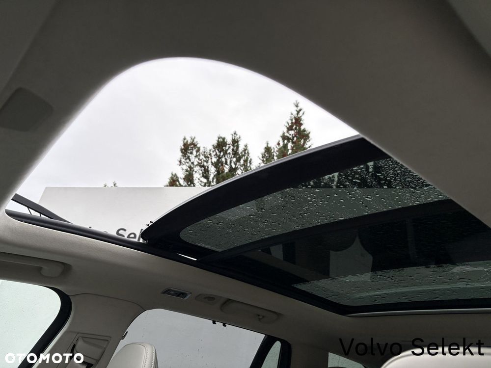 Volvo XC 90 - 21