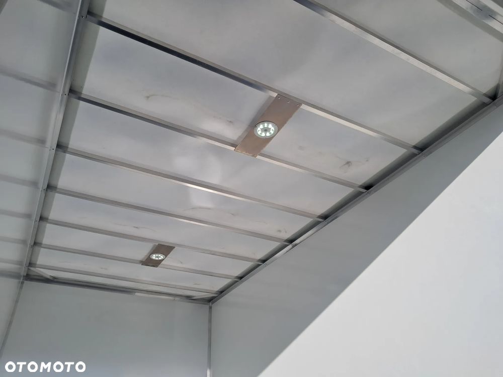 Mercedes-Benz eSprinter 420 - 21