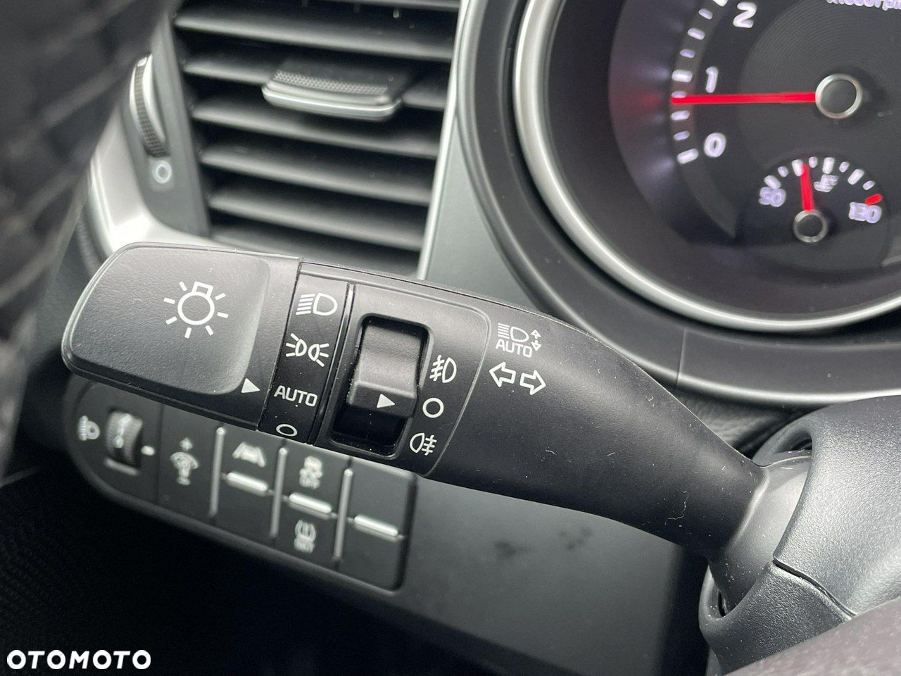 Kia Ceed - 26