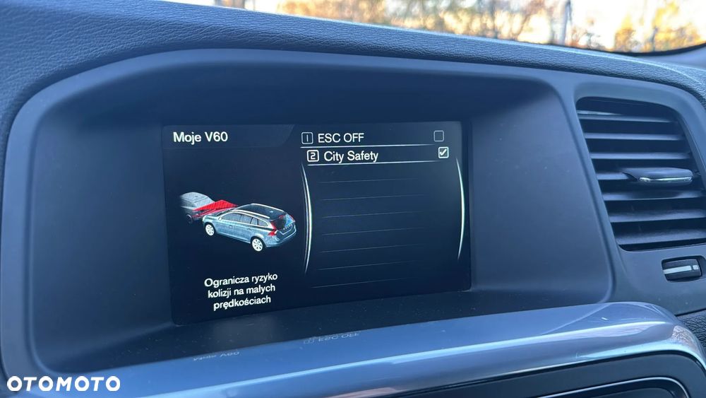 Volvo V60 D4 Geartronic Kinetic - 15