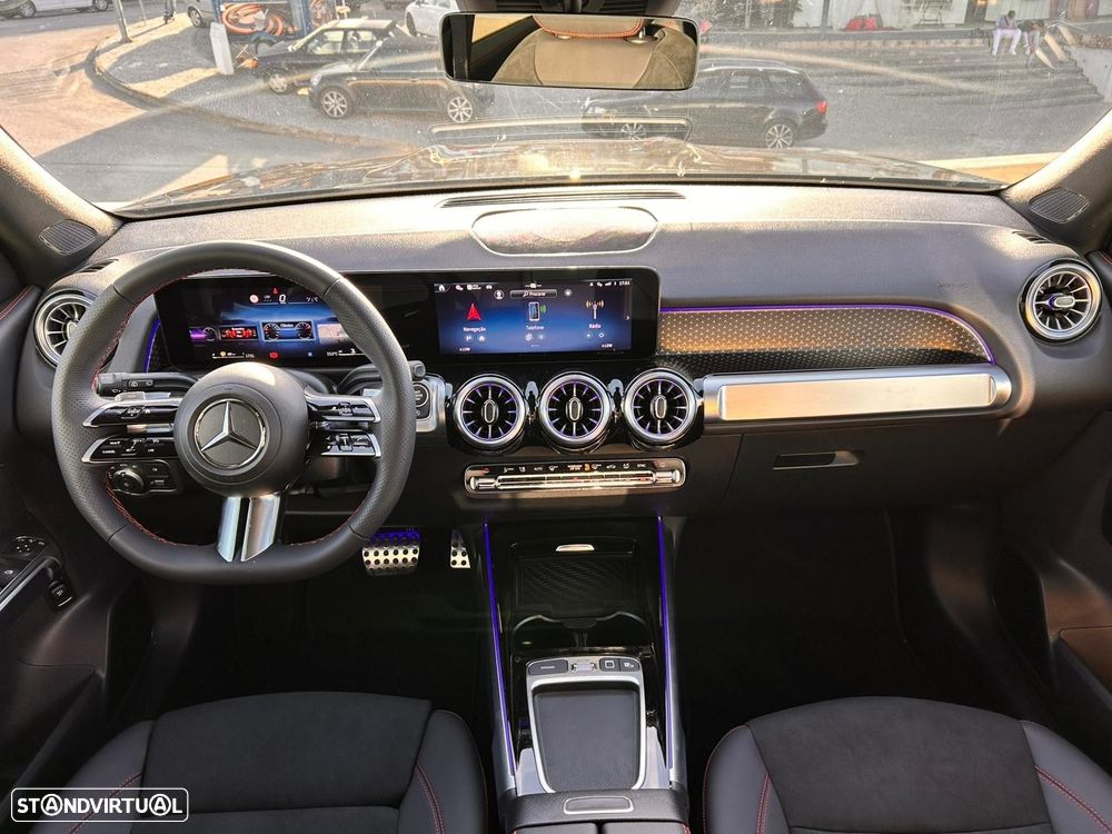 Mercedes-Benz GLB 200 d AMG Line - 2