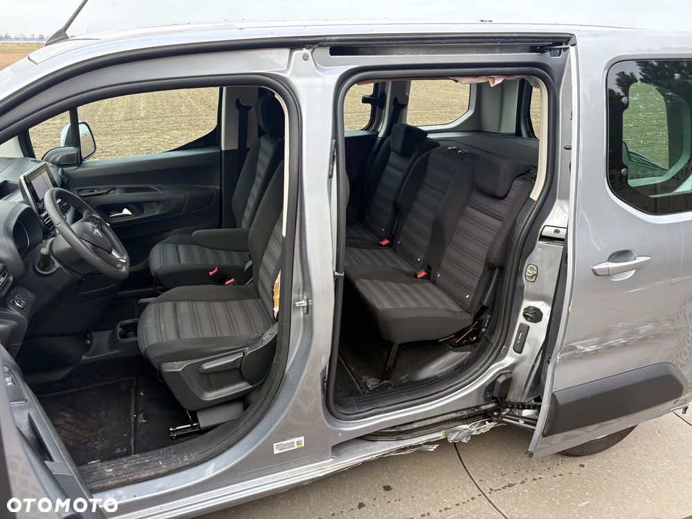 Opel Combo 1.2 Turbo Elite S&S - 9