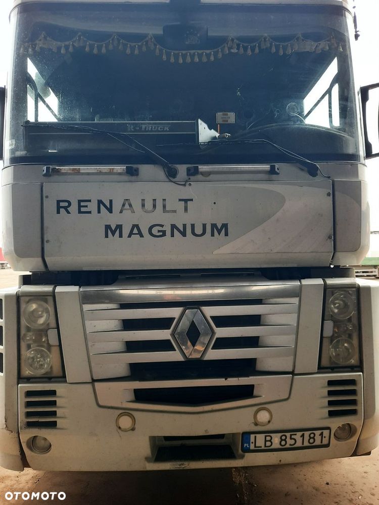 Renault MAGNUM - 4