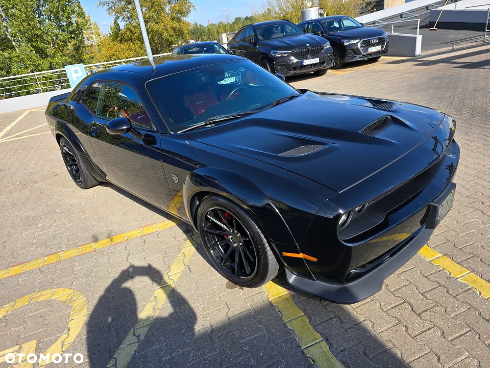 Dodge Challenger 6.2 Hellcat Widebody - 4
