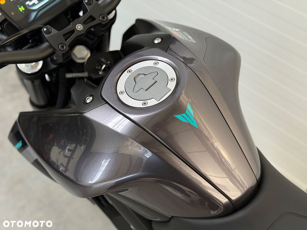 Yamaha MT - 26