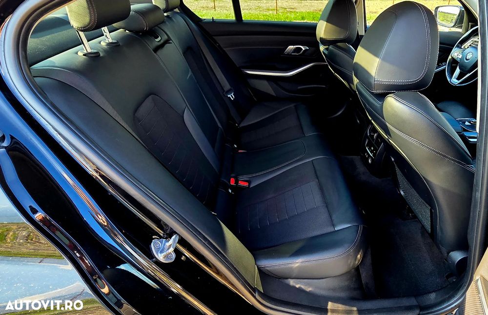 BMW Seria 3 320d xDrive AT Sport Line - 19