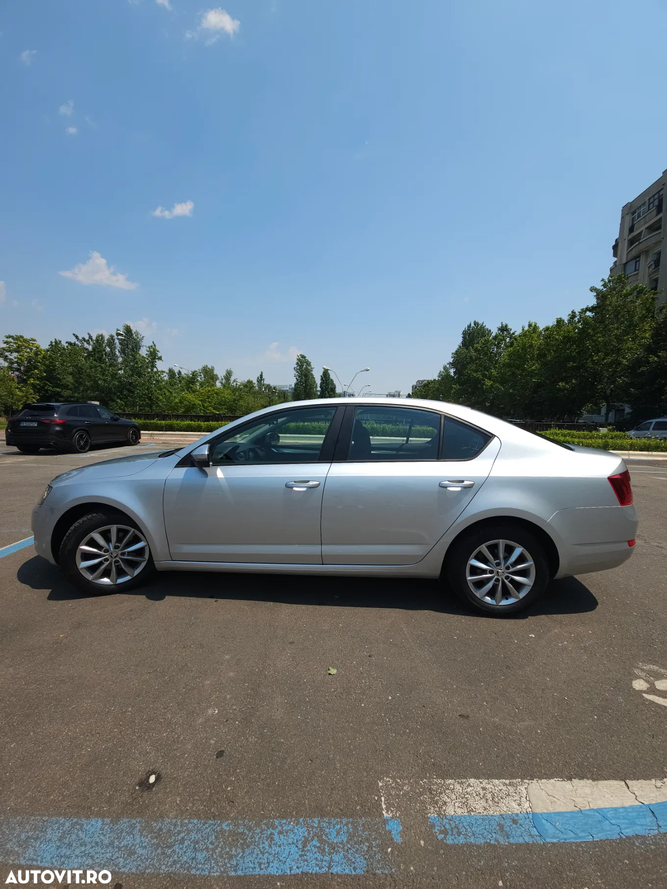 Skoda Octavia 1.6 TDI DSG Style - 8