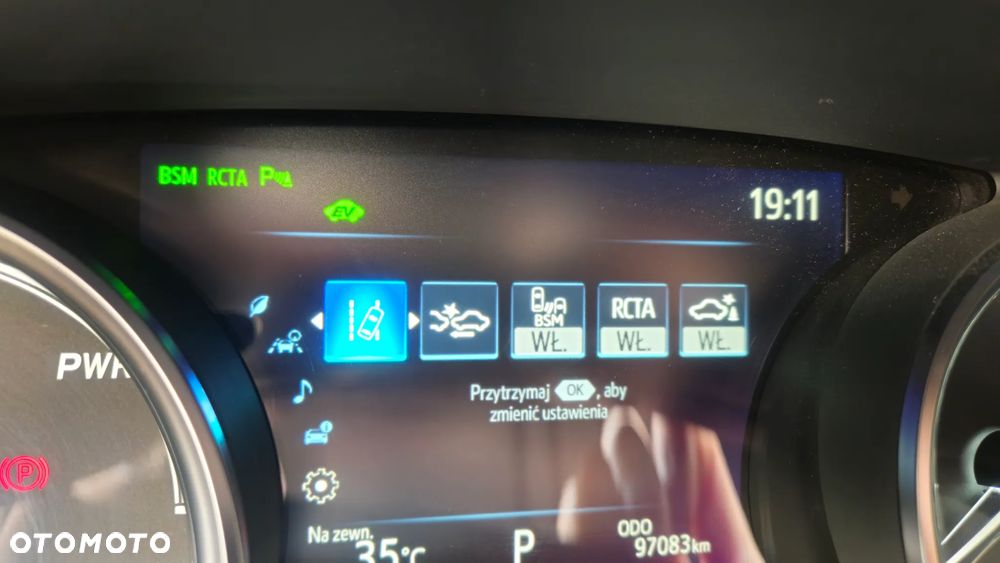 Toyota Camry 2.5 Hybrid Executive CVT - 25