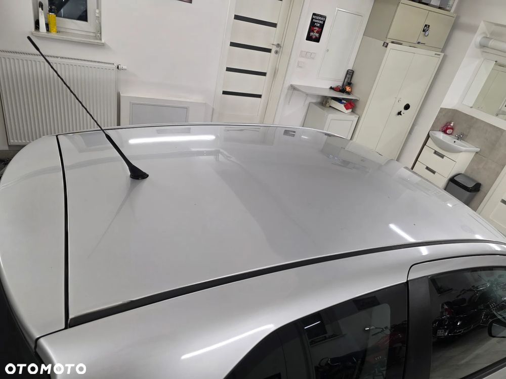 Toyota Yaris - 20