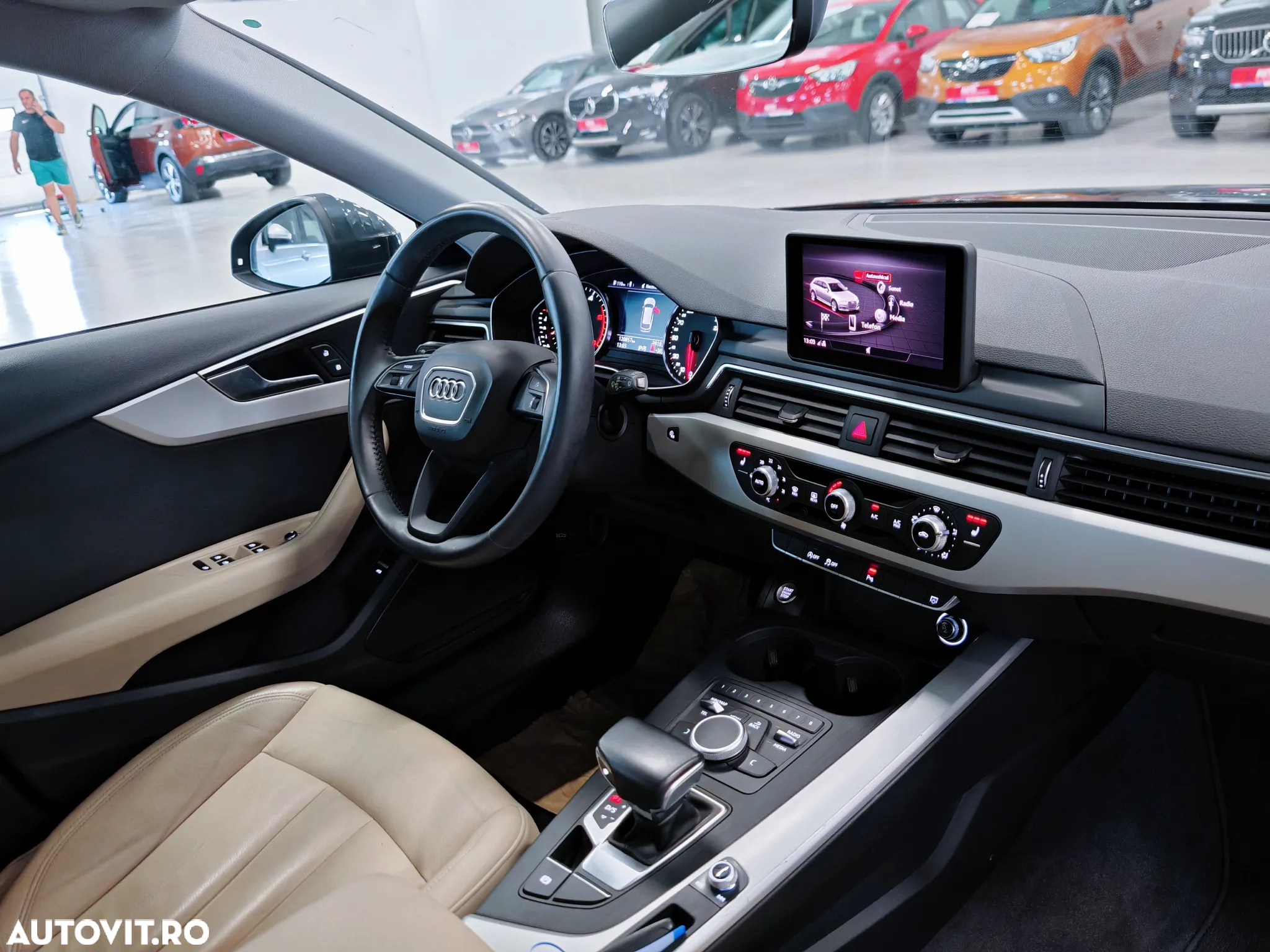 Audi A4 Avant 30 TDI S tronic - 6