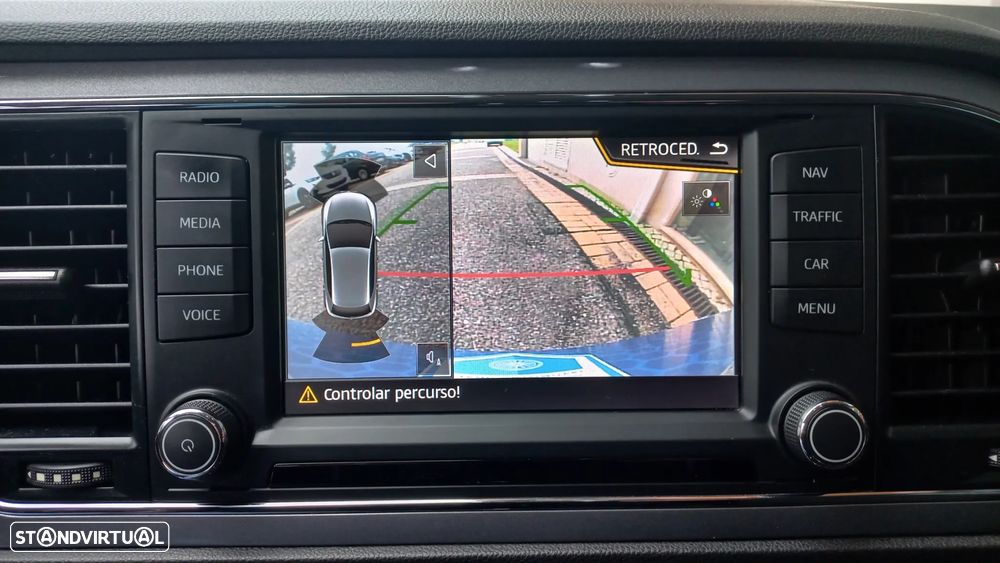 SEAT Leon 2.0 TDI DPF FR - 10