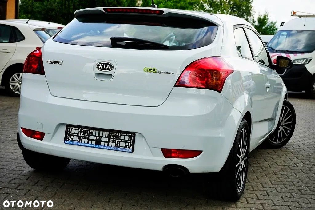 Kia Ceed - 6