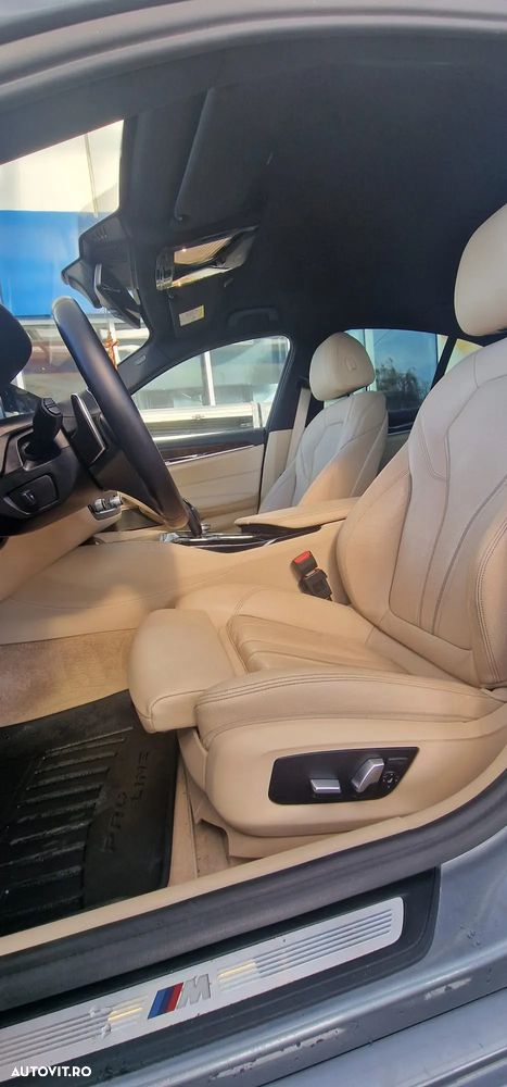 BMW Seria 5 520d xDrive AT - 15