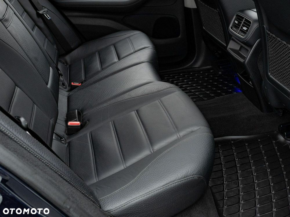 Mercedes-Benz GLE - 30