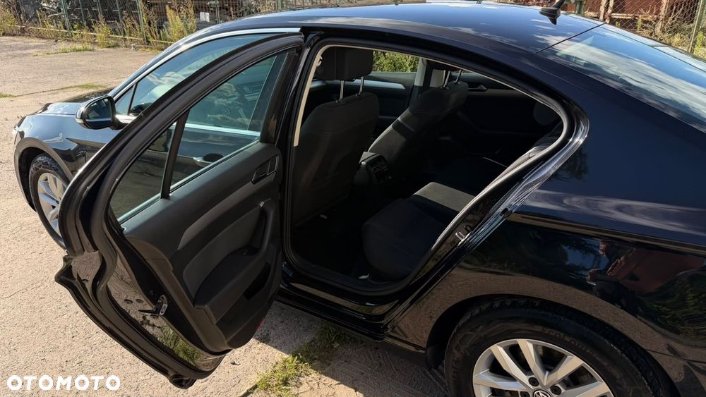 Volkswagen Passat 1.4 TSI BMT ACT Trendline - 4