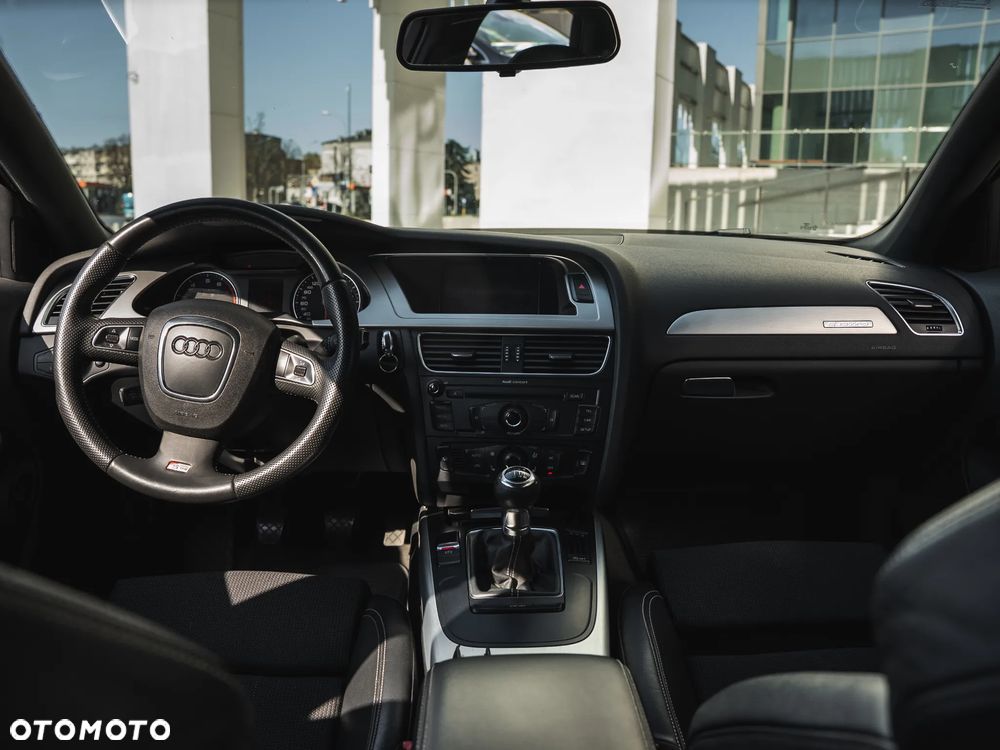 Audi A4 Limousine 2.0 TFSI S line Sportpaket (plus) - 24