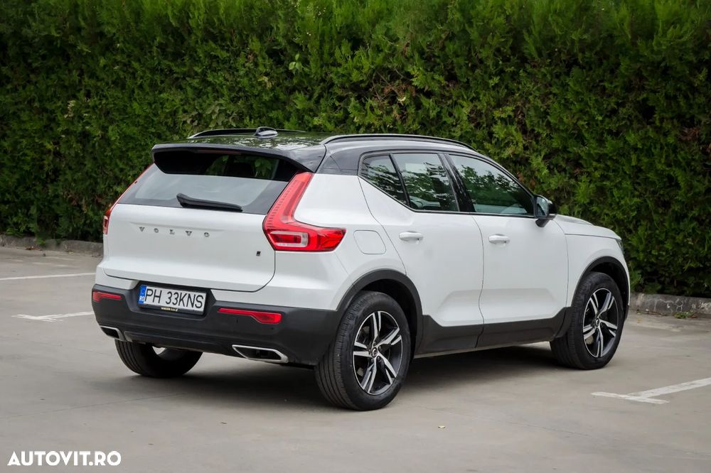 Volvo XC 40 D4 AWD Geartronic R-Design - 7
